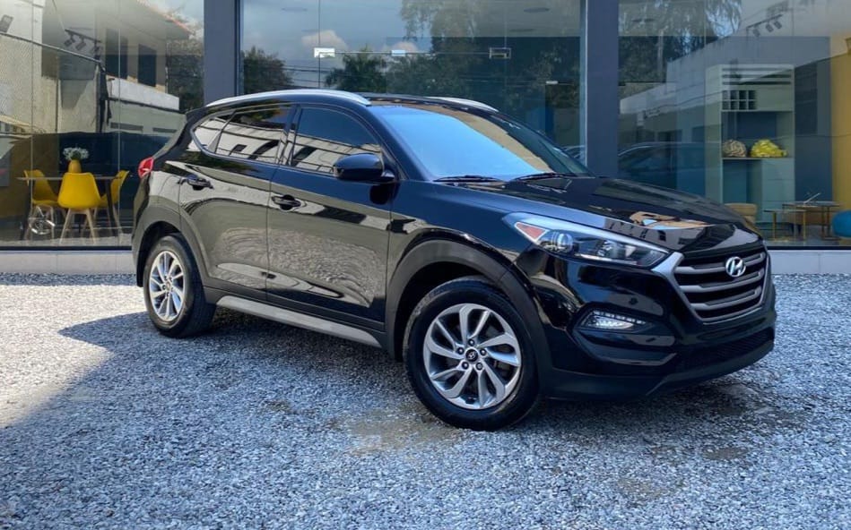 jeepetas y camionetas - Hyundai Tucson SE 2018  4