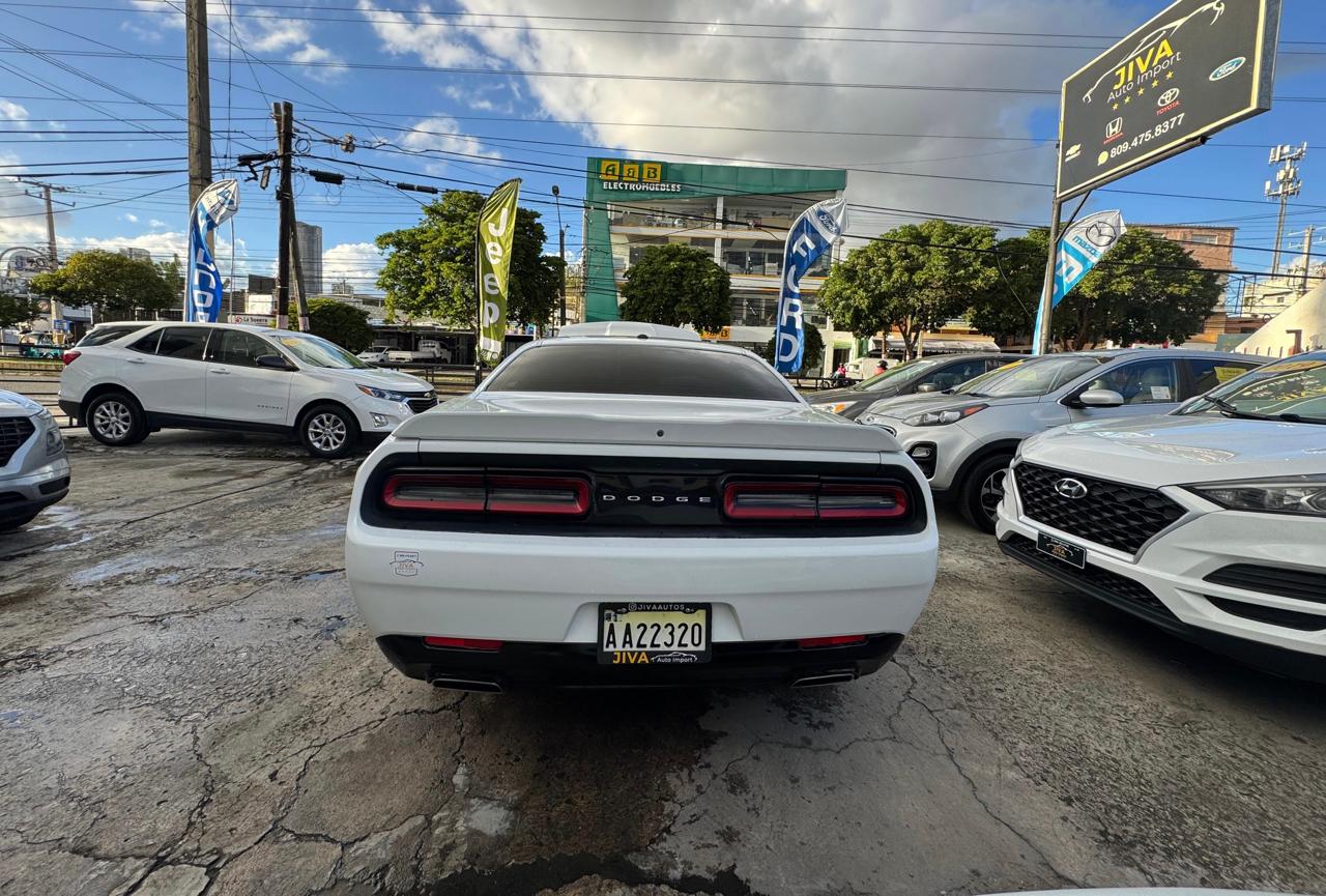 carros - 2018 Dodge Challenger SXT 9