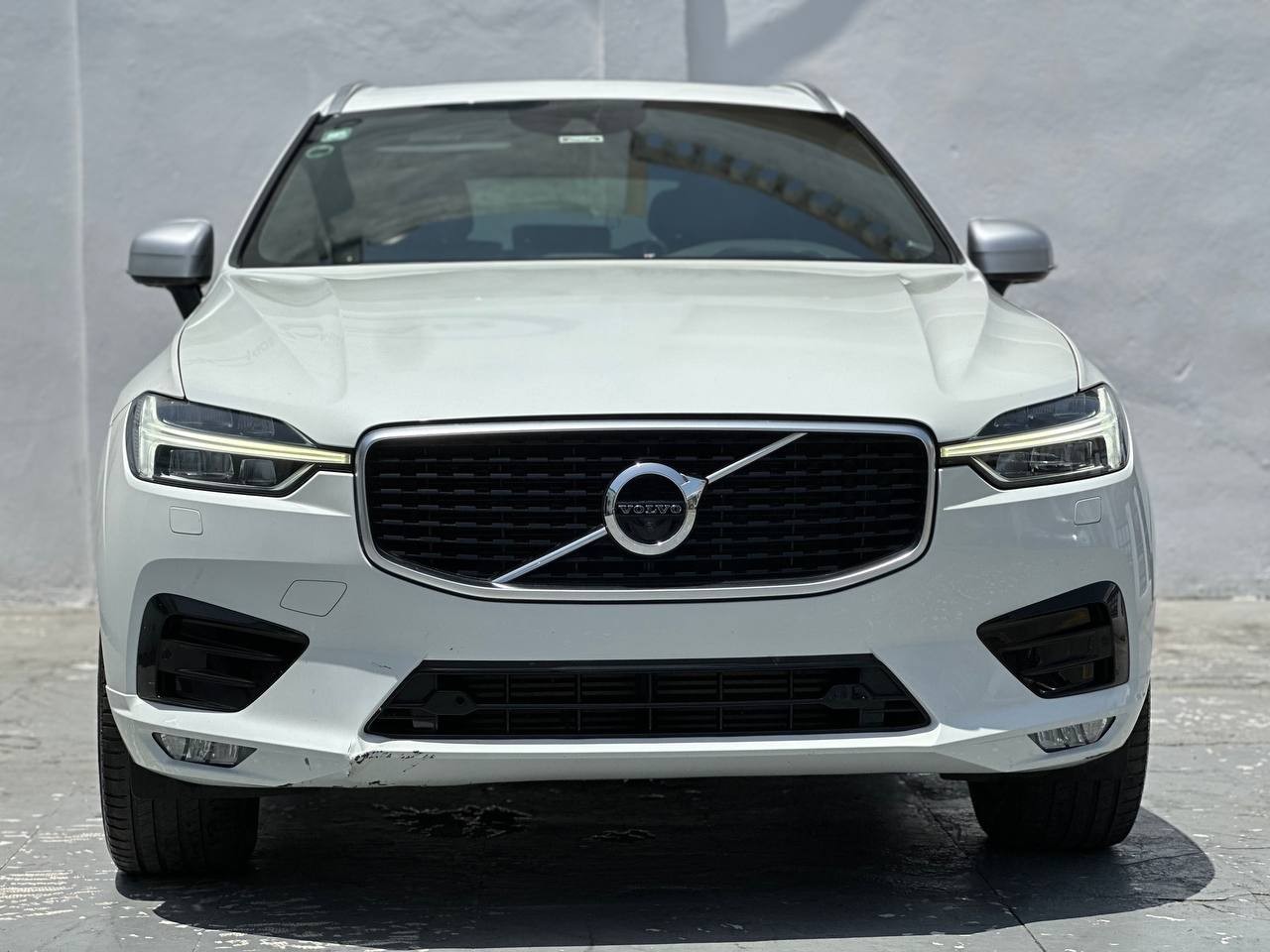 jeepetas y camionetas - Volvo XC60 R DESIGN T5 2019Unico Dueño38mil km 1