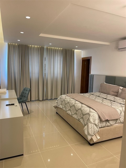 apartamentos - Vendo PH, 6 nivel en la Esmeralda santiago