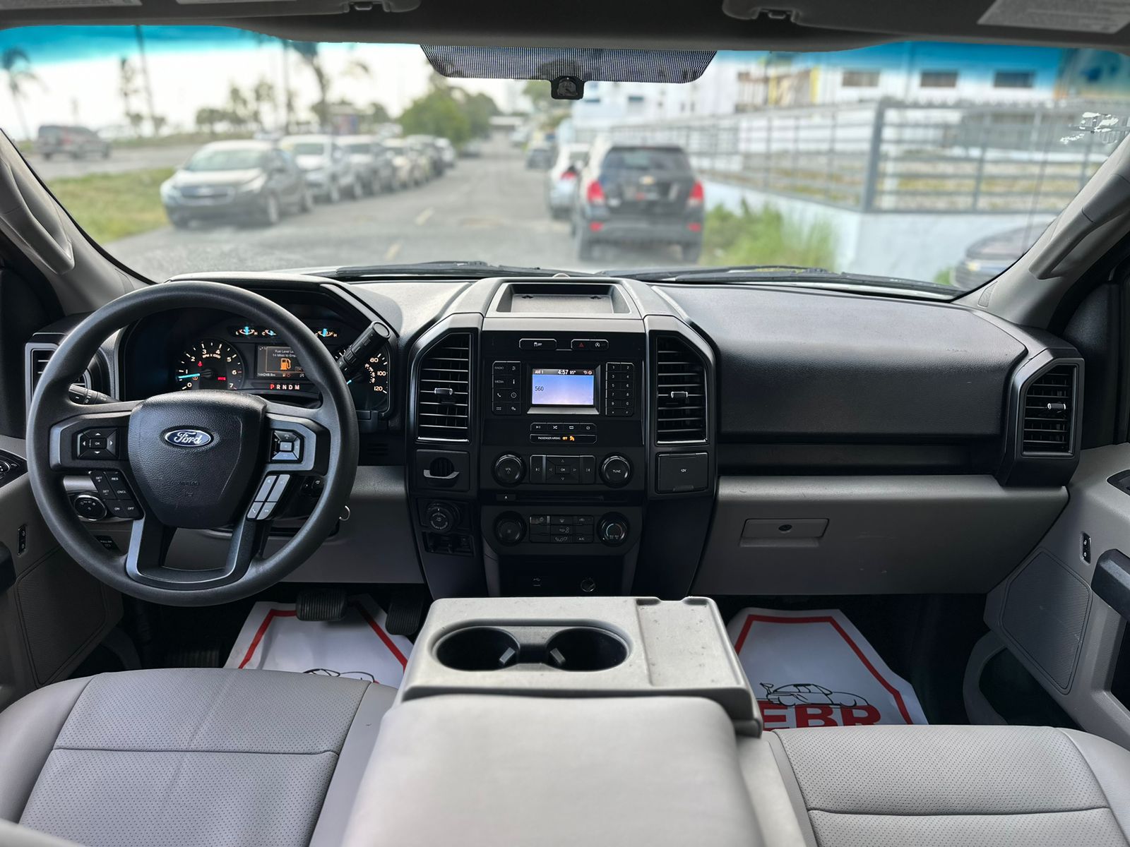 jeepetas y camionetas - Ford F-150 XLT 2018 
 5