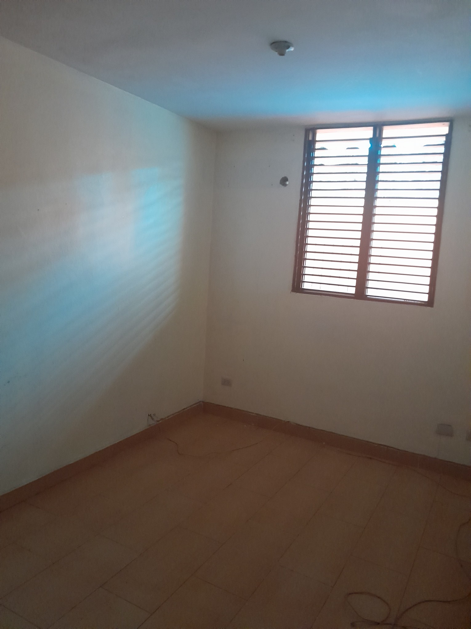 apartamentos - VENDO 1ER PISO CON PATIO EN COSTA VERDE 5