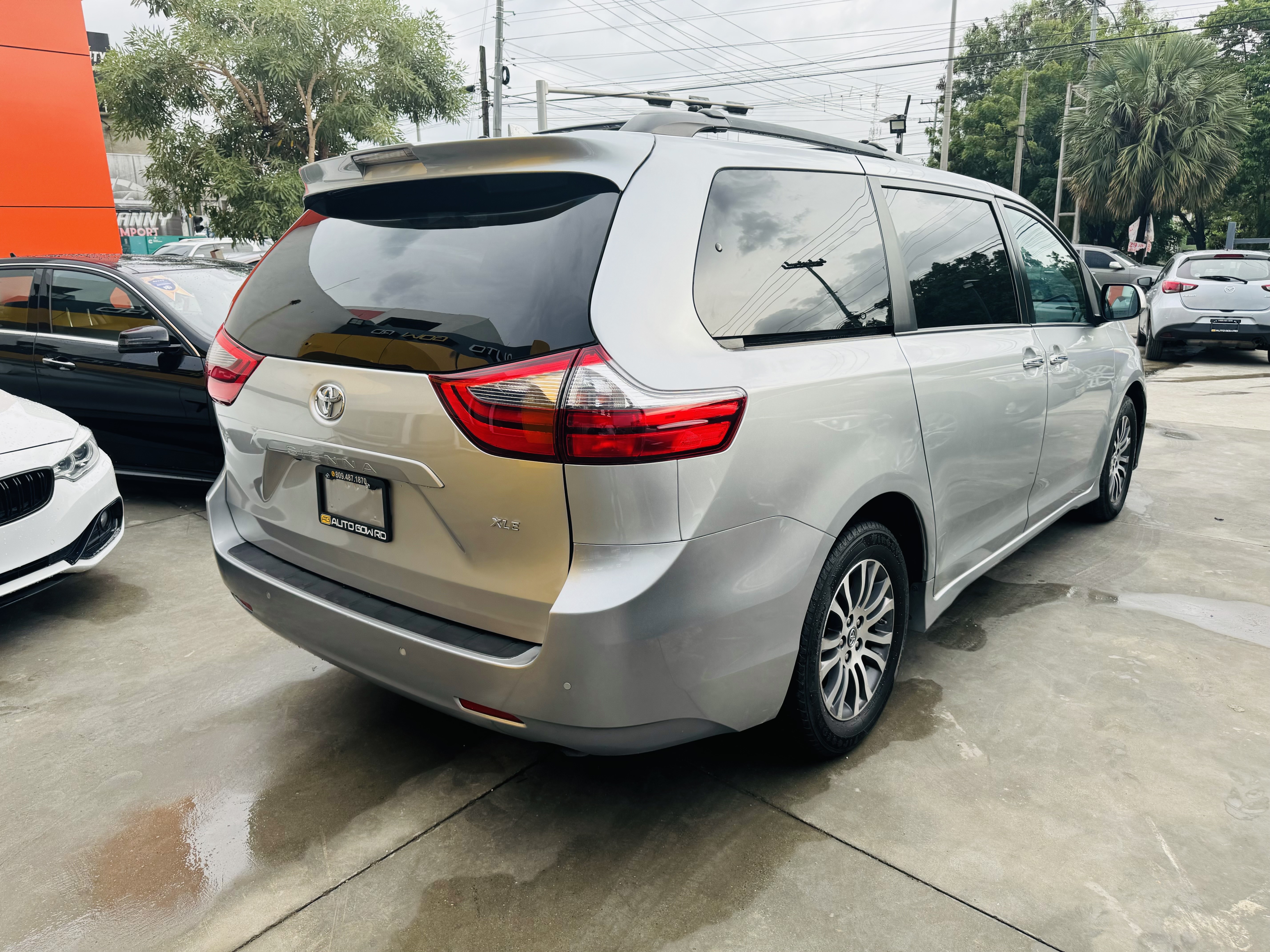 jeepetas y camionetas - TOYOTA SIENNA XLE 2018 ✅ CLEAN CARFAX  4