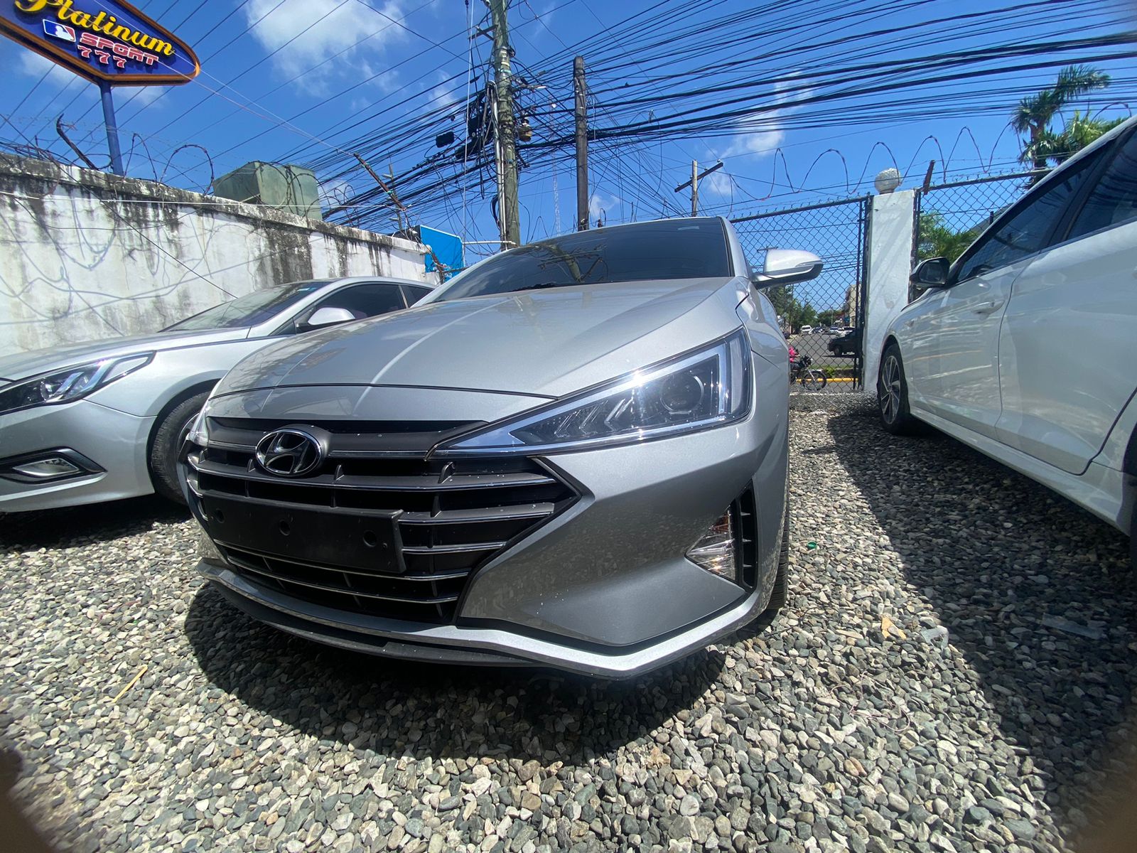 carros - HYUNDAI AVANTE 2020 GRIS