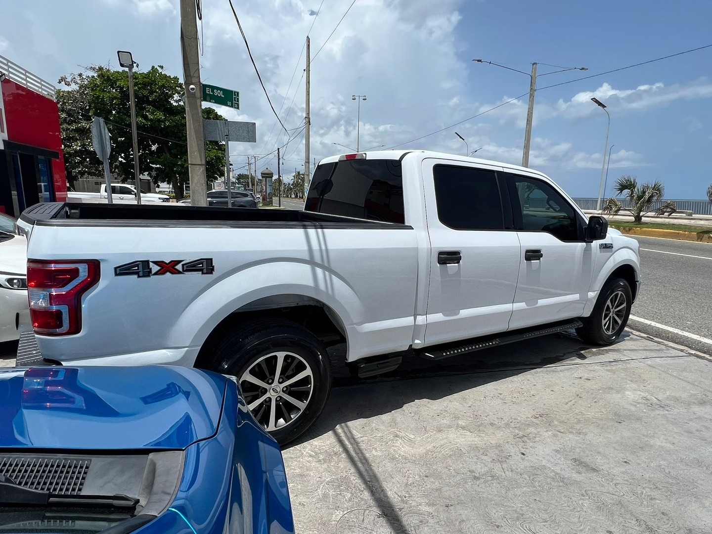 jeepetas y camionetas - Ford F 150 XLT 2018 7