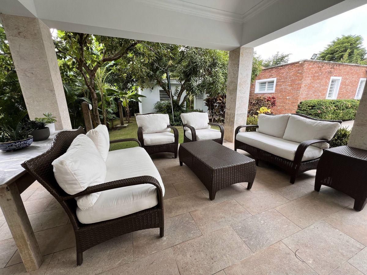 casas - Vendo casa de 4 habitaciones en Metro Country Club 4