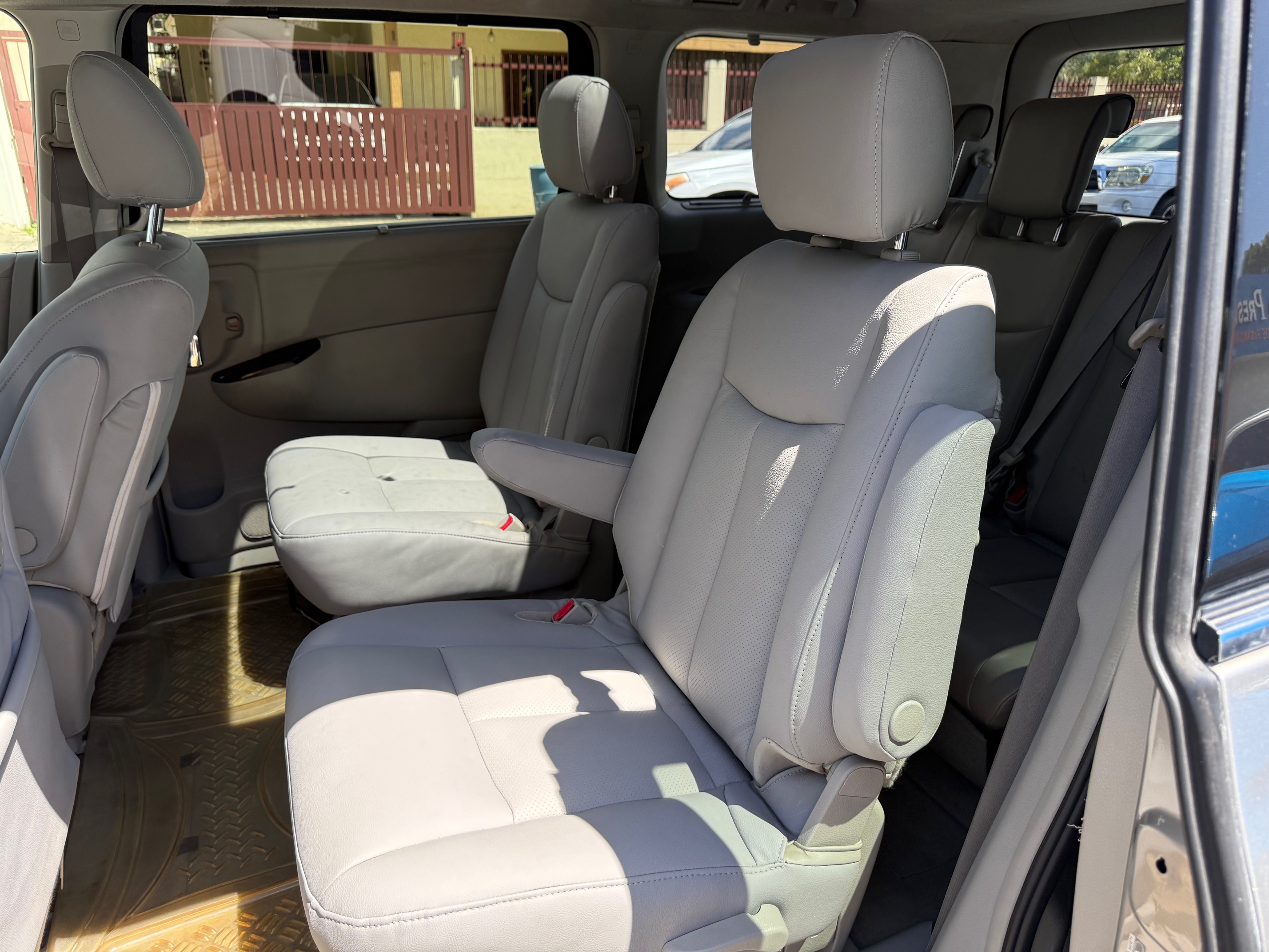 jeepetas y camionetas - Nissan Quest 2012 3