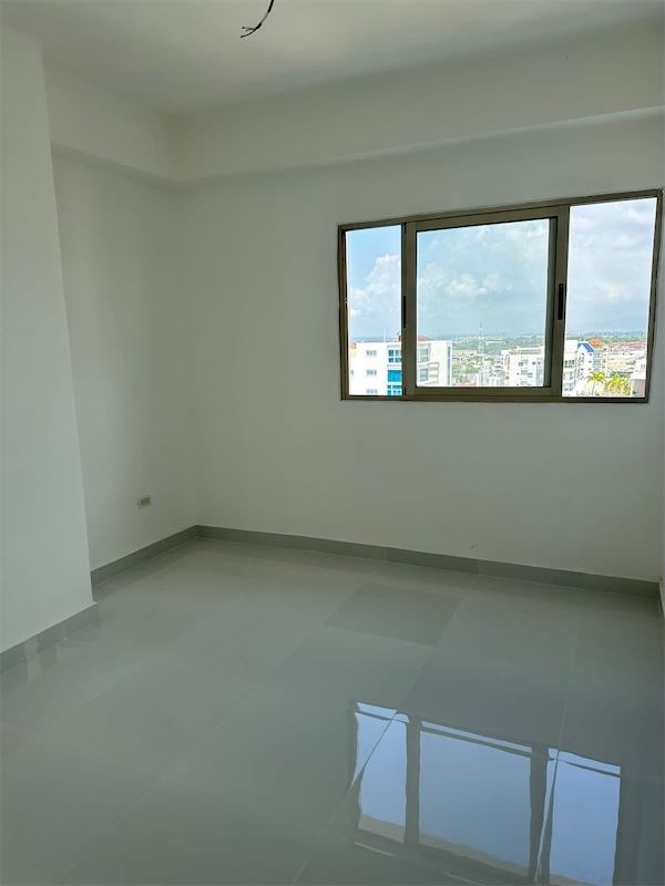 apartamentos - Vendo apto en el Real 
110. Mts. 
2 habitación 
2.5 baños 
Balcon 
Área social 8