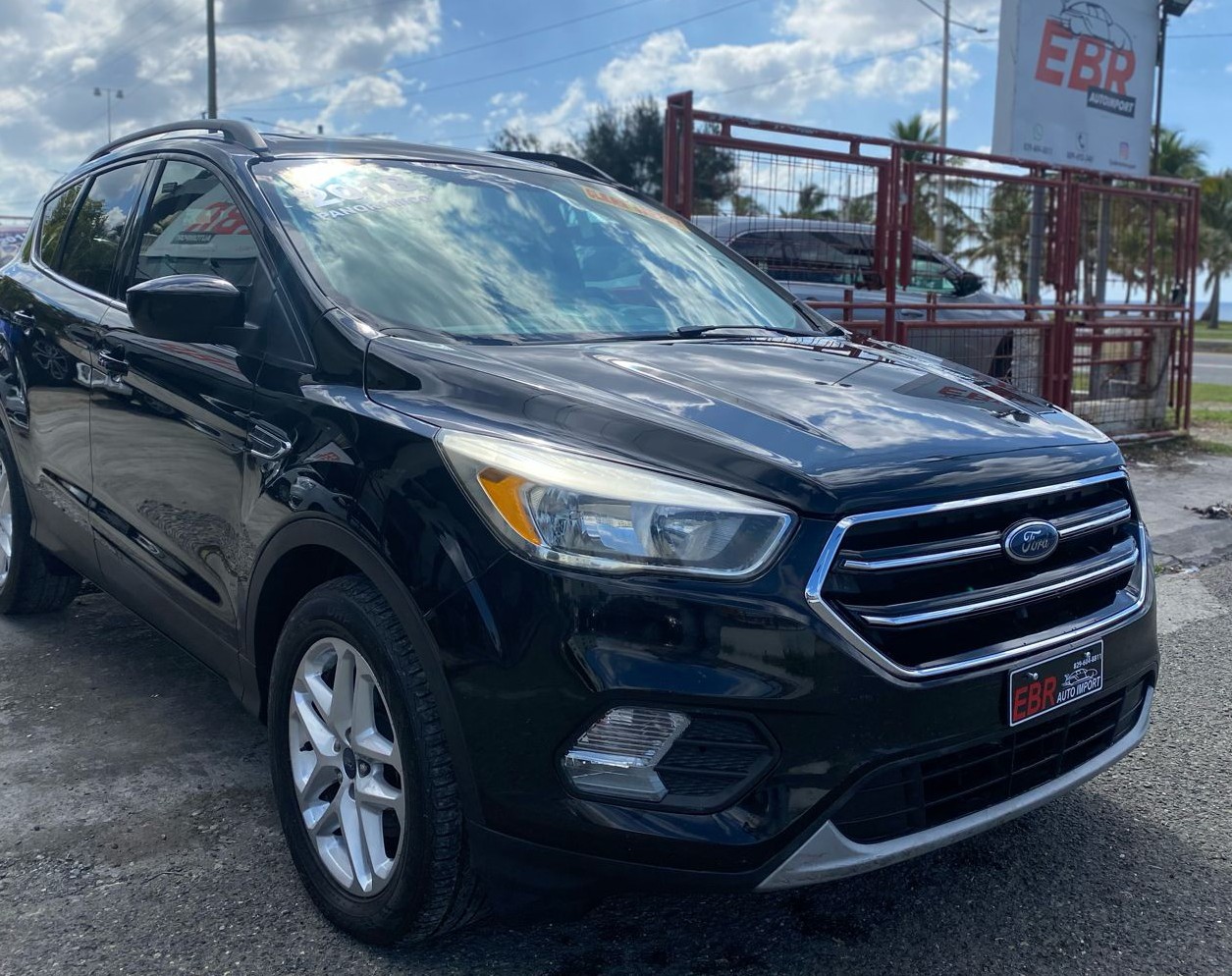 jeepetas y camionetas - Ford escape SE 2018 
