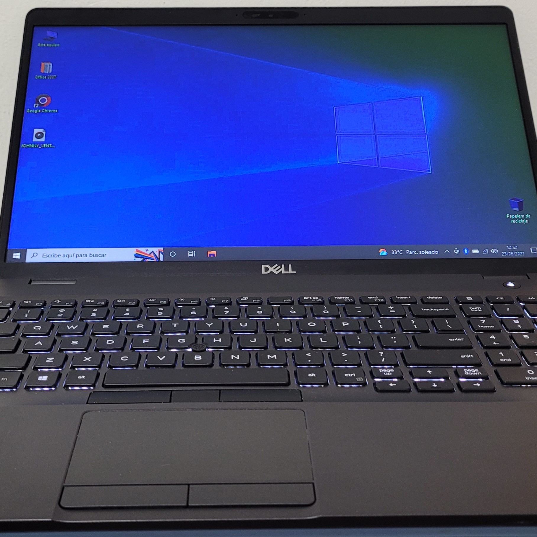 computadoras y laptops - Dell 5500 Touch 17 Pulg Core i5 8va Gen Ram 16gb ddr4 Disco 1000gb ssd Solido