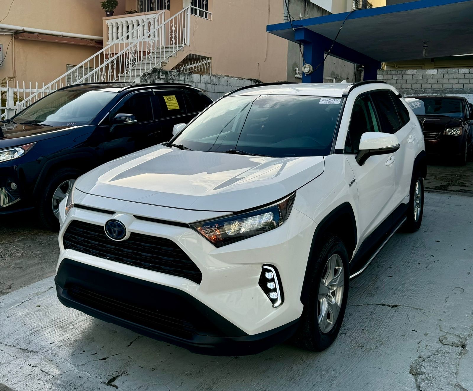 jeepetas y camionetas - Toyota Rav4 LE 2019 HYBRID 2