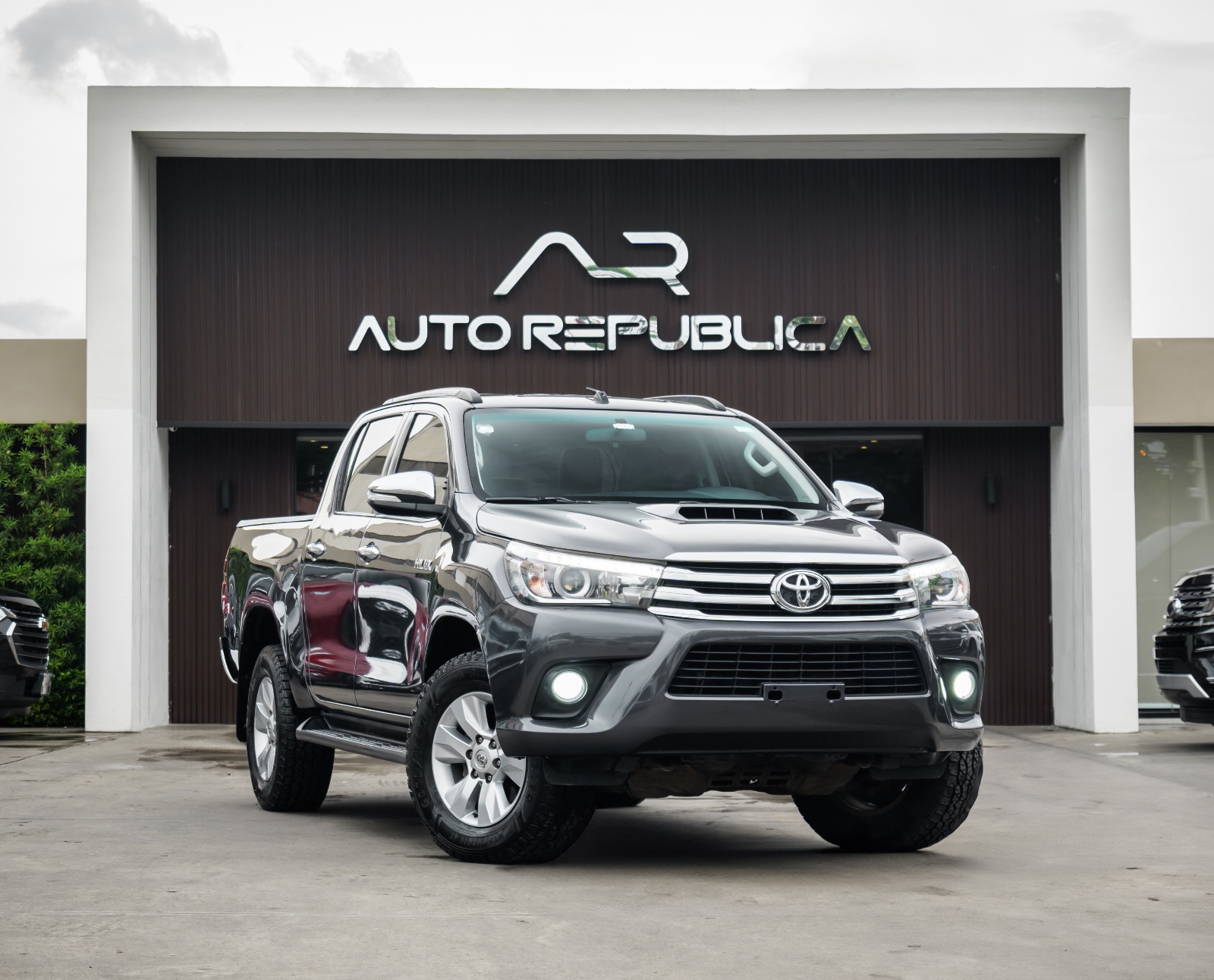 jeepetas y camionetas - Toyota Hilux 4x4 2.4 2017