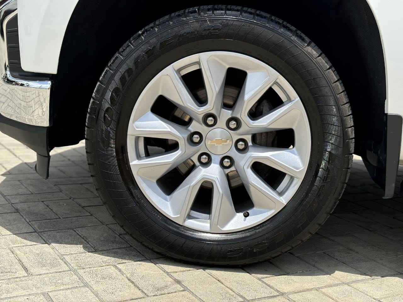 jeepetas y camionetas - Chevrolet Silverado 1500 4x4 año 2020. 9