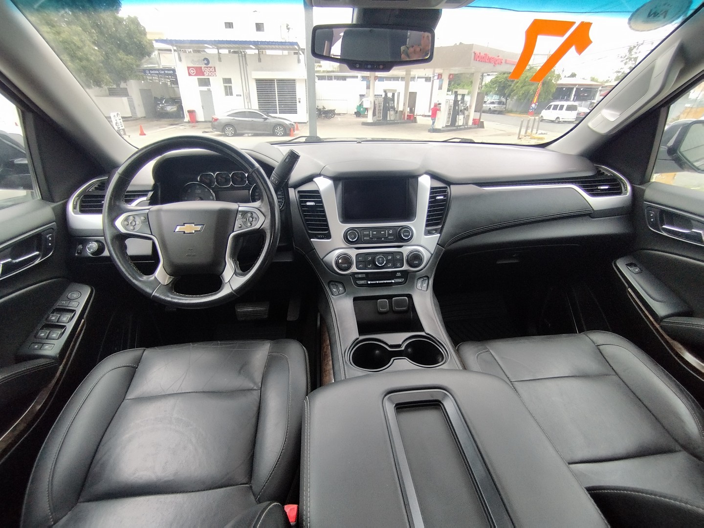 jeepetas y camionetas - 2017 Chevrolet Suburban LT 4x4  8