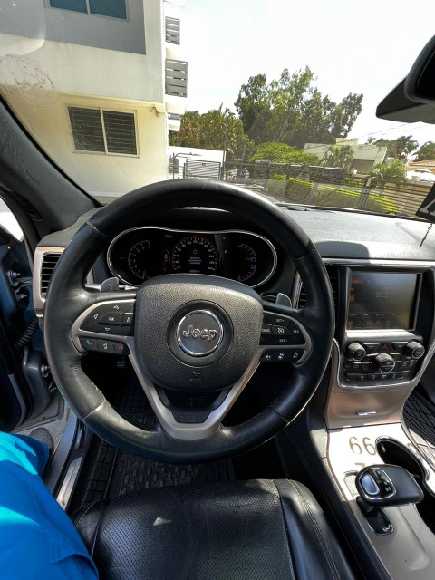 jeepetas y camionetas - Jeep grand cherokee limited 4x4 2015  5