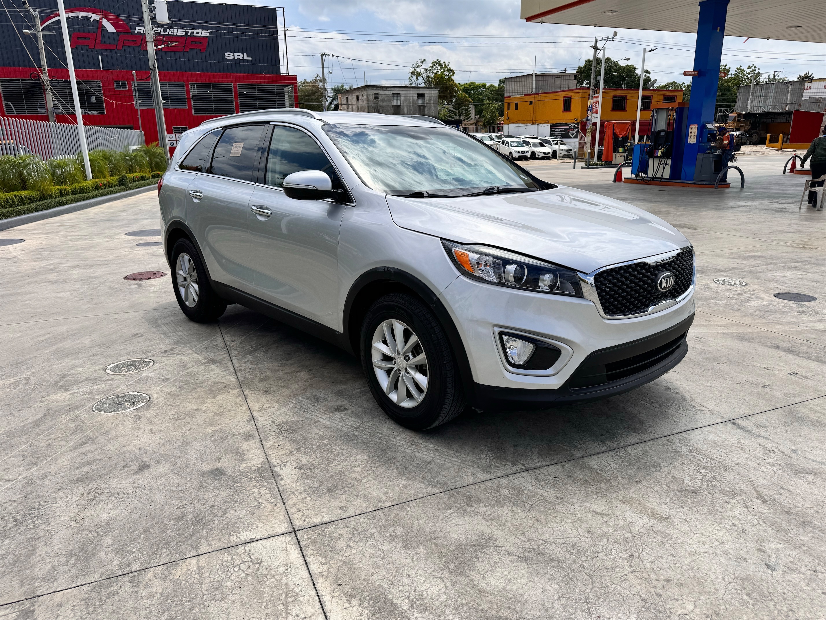 jeepetas y camionetas - Kia sorento LX 2018 Clean carfax 