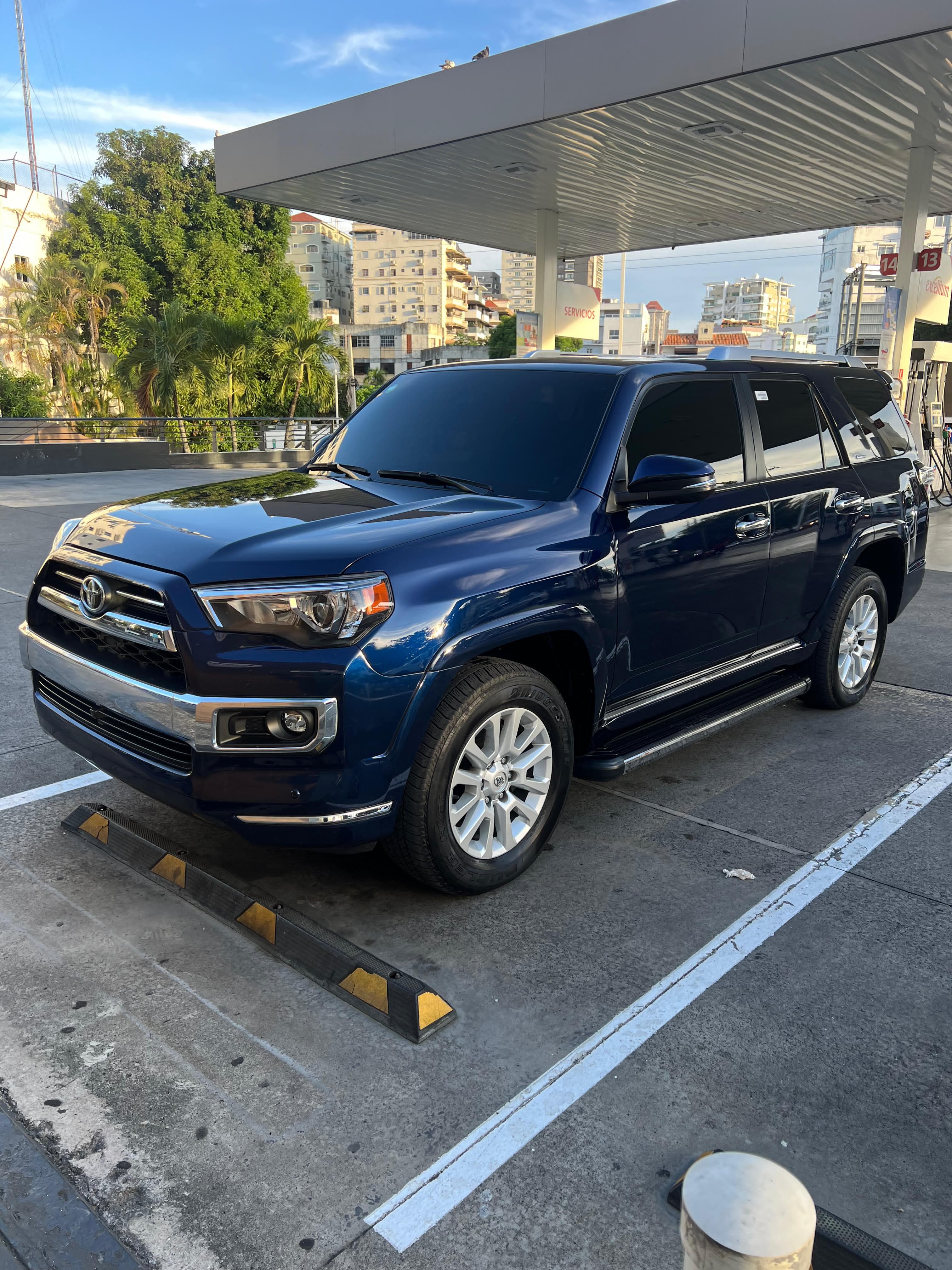 jeepetas y camionetas - Toyota 4runner 2023 1