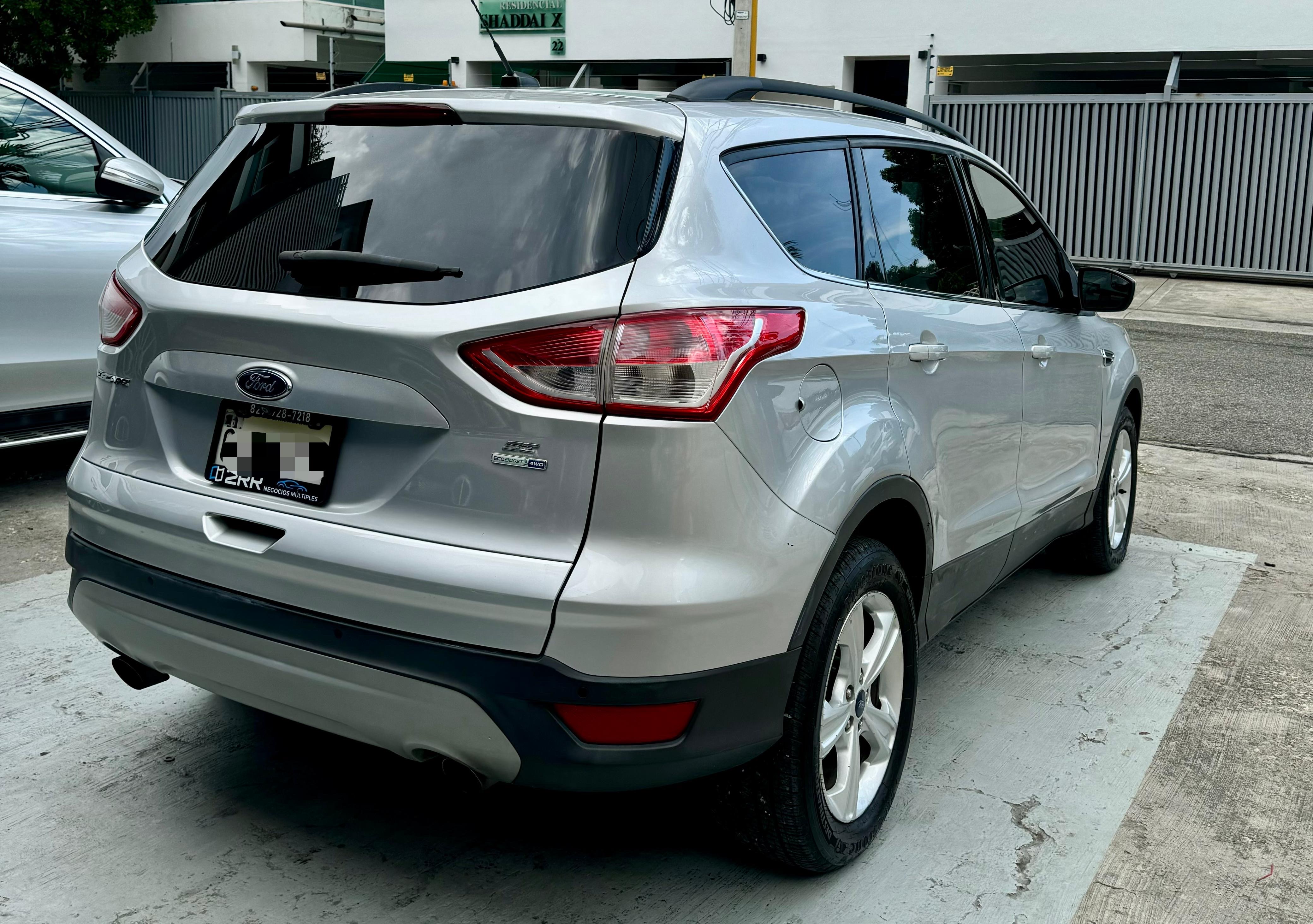 jeepetas y camionetas - Ford Escape SE Ecoboost 2015 4x4 3