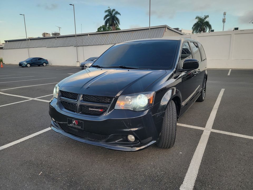 jeepetas y camionetas - Dodge Grand Caravan 2019