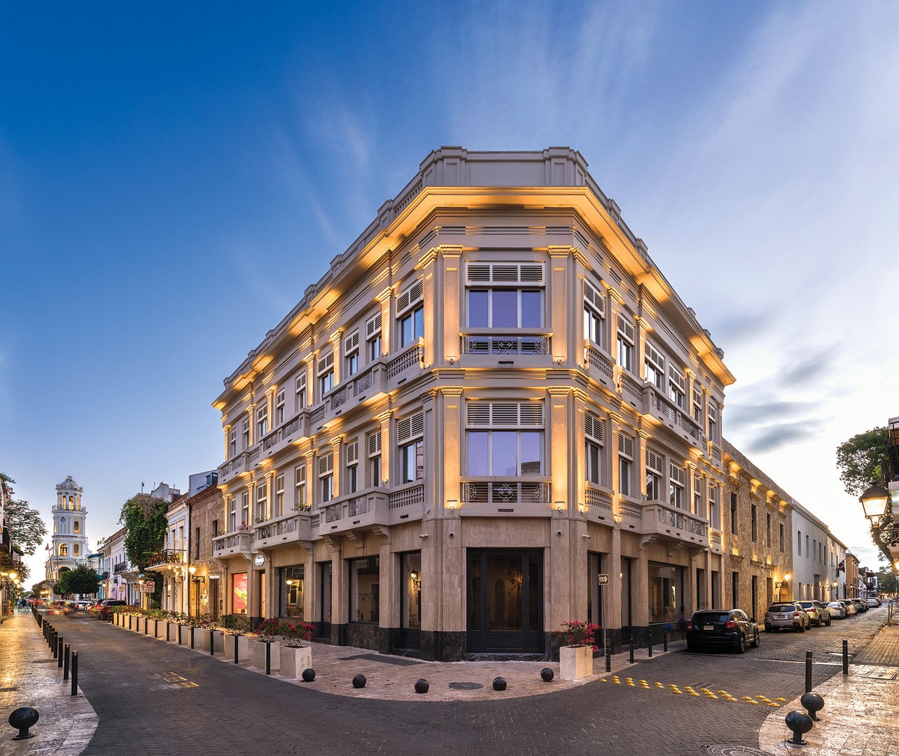 apartamentos - Apartamentos de Lujos en la Zona Colonial con Parqueos en Alquiler