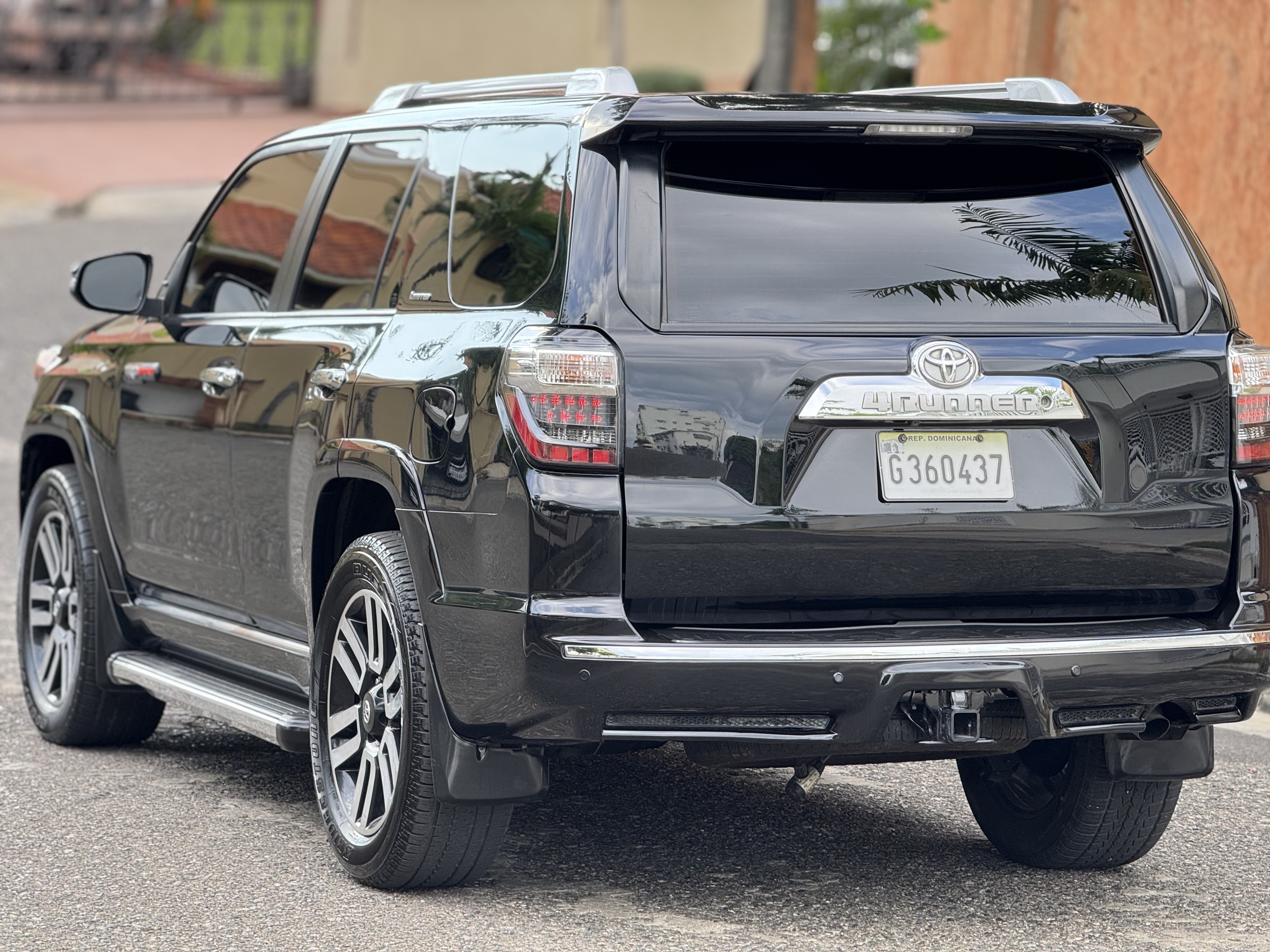 jeepetas y camionetas - Toyota 4runner Limited 4x4 3 filas 2016 4