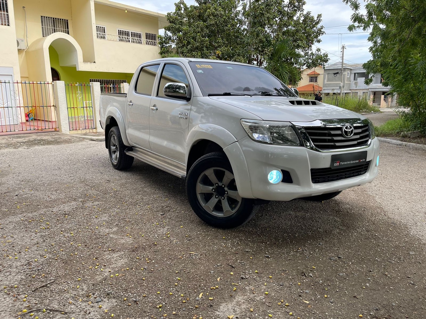 jeepetas y camionetas - Toyota hilux 2014