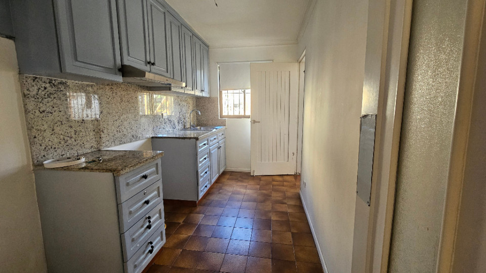 apartamentos - Apartamento en Alquiler en Bella Vista Sur 3H, 2B, 1P, 2do nivel 8