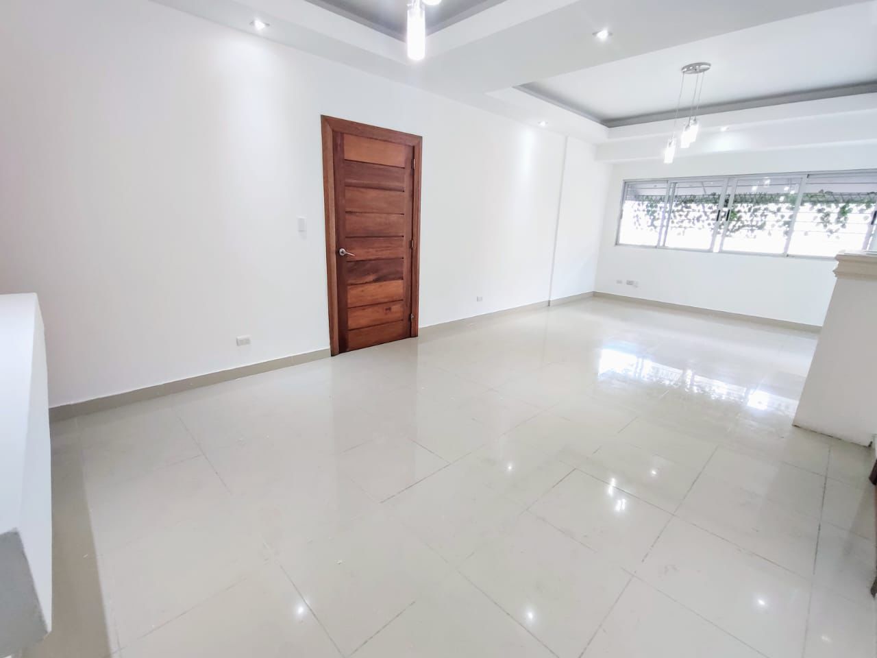 apartamentos - Apartamento en Venta PARAÍSO USD 300,000.00 