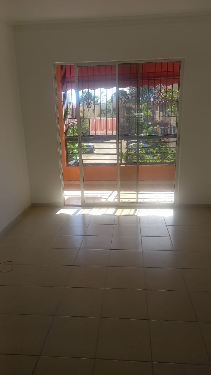 apartamentos - ALQUILO APART EN VILLA LOS MILAGROS RES. CERRADO   3