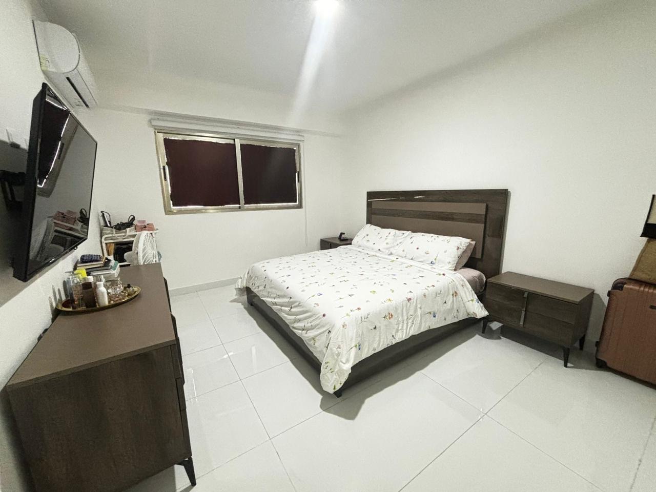 apartamentos - Vendo urbanización real piso 5 tres habitaciones con su baño tres parqueos balco 2