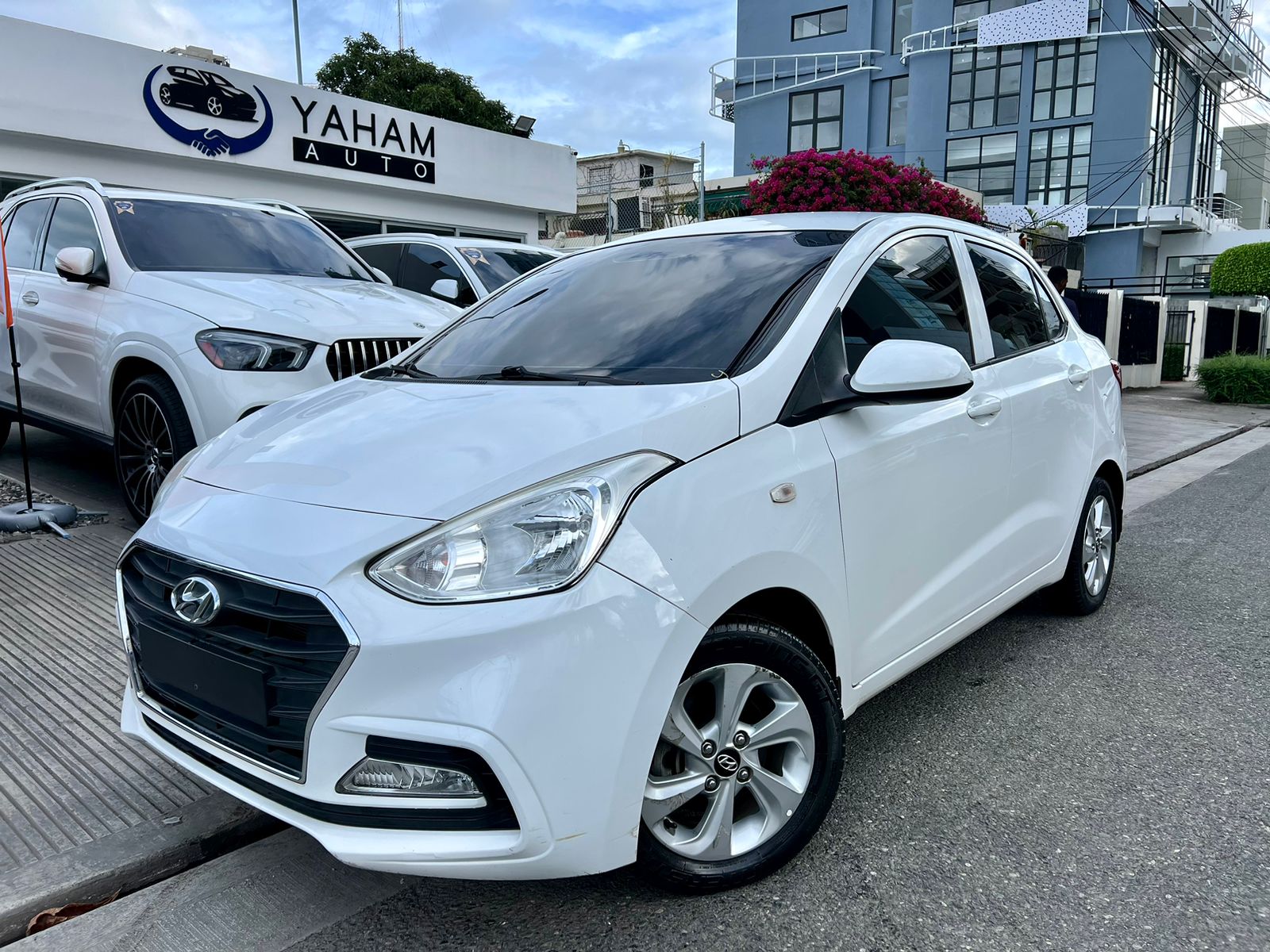 carros - HYUNDAI GRAND i10 2020