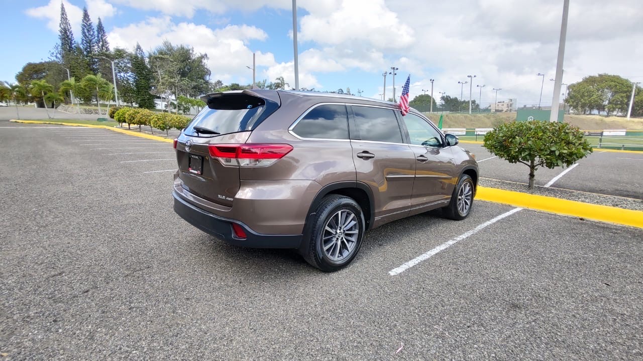 jeepetas y camionetas - Toyota Highlander 2018 XLE recién llegada  5