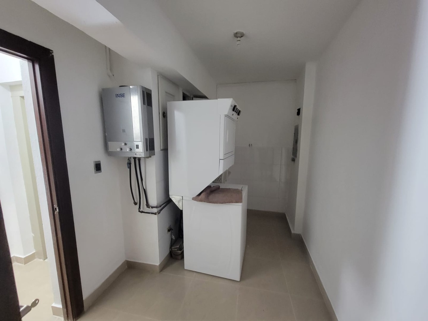 apartamentos - VENDO Piso 7 de 360 MTS En La Esperilla Con 4 Parqueos Paralelos
CODIGO: PD166 8