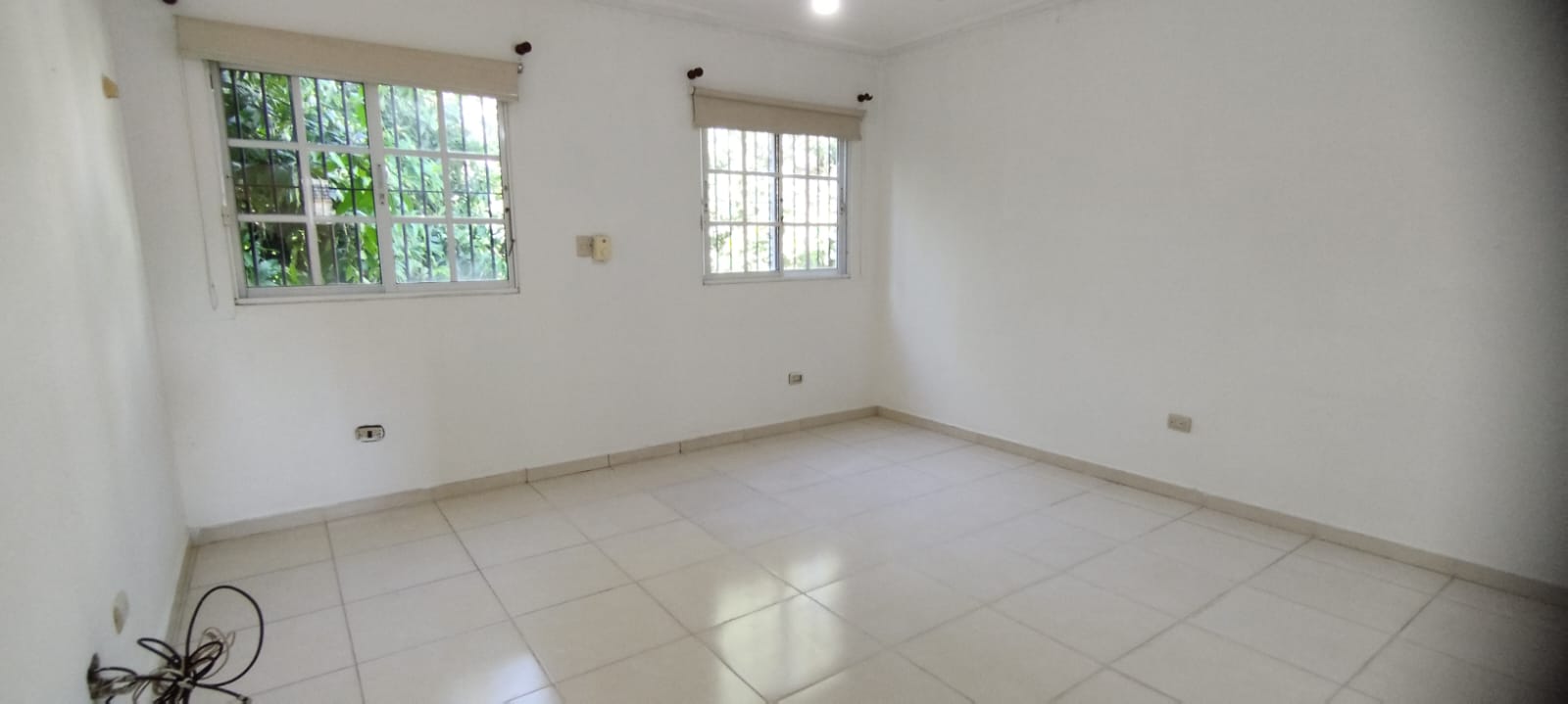 casas - CASA EN VENTA EN AV. HISPANOAMERICANA, SANTIAGO. 9