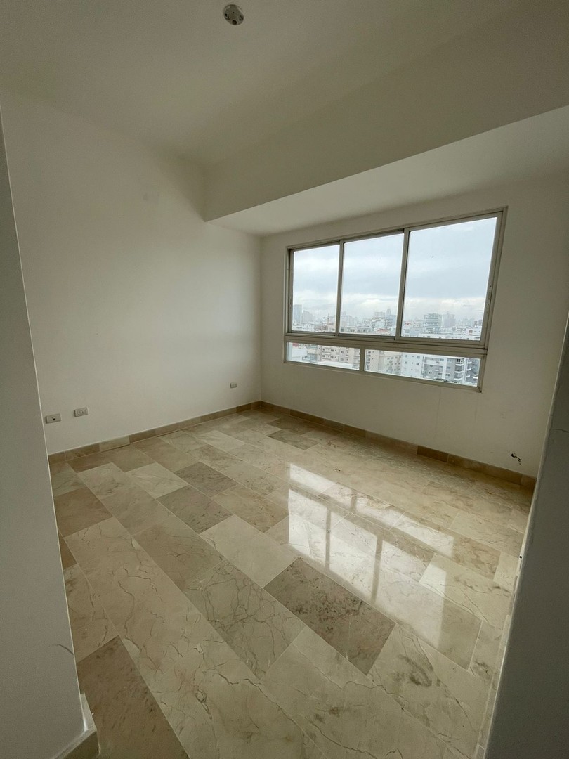 penthouses - Amplio Penthouse de 3 habitaciones y 3 parqueos en Evaristo Morales! / Vista des 7