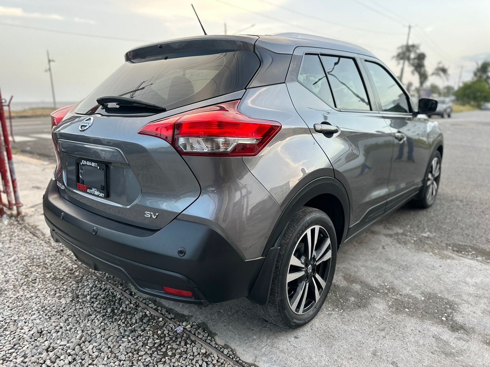 jeepetas y camionetas - Nissan Kicks SV 2020 
 3