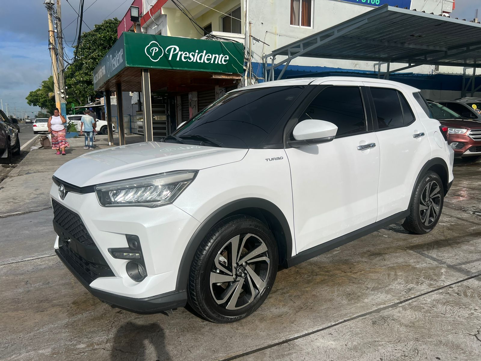 jeepetas y camionetas - Toyota Raize Turbo 2024