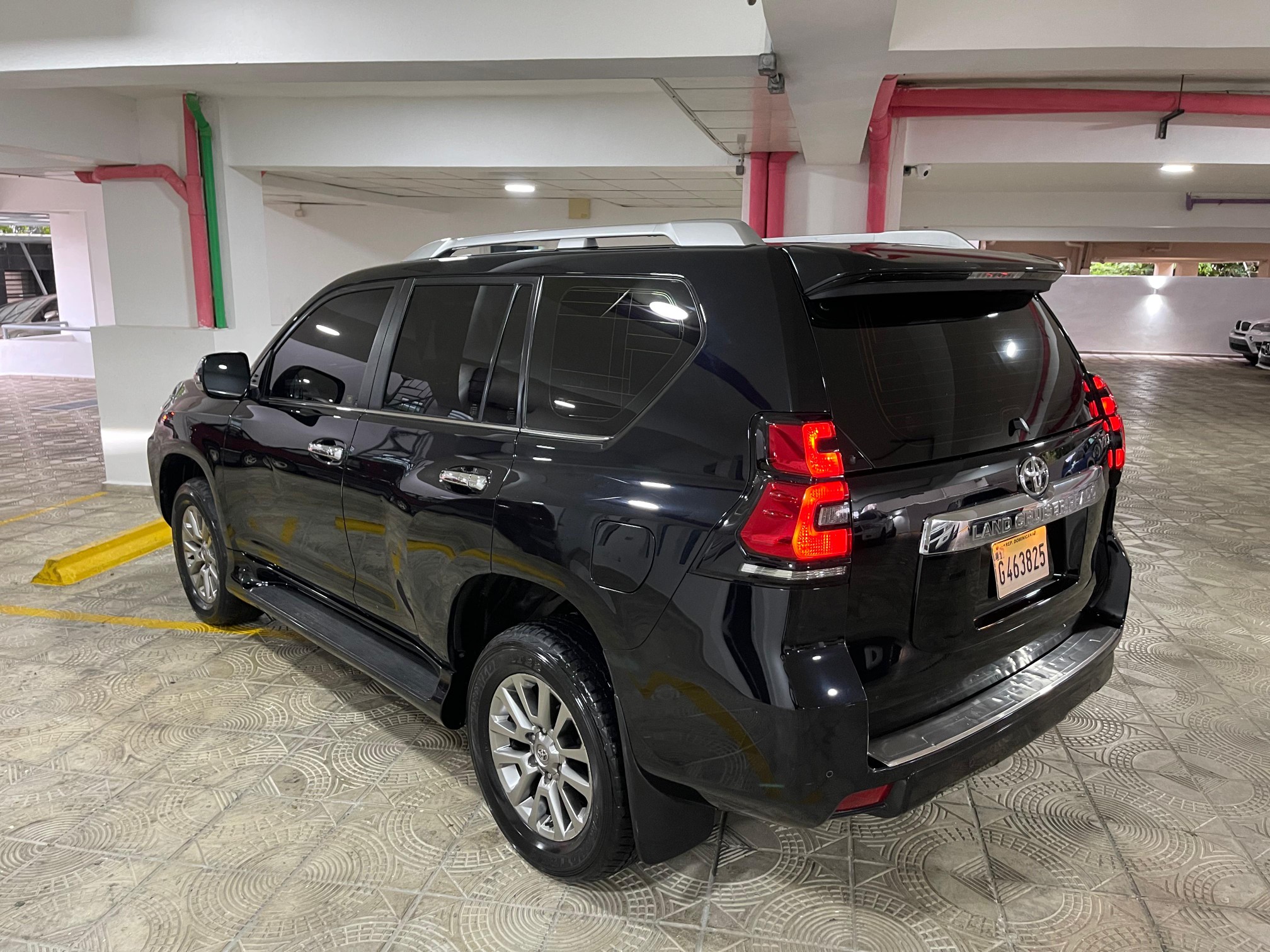 jeepetas y camionetas - Toyota prado vxl 2019 1