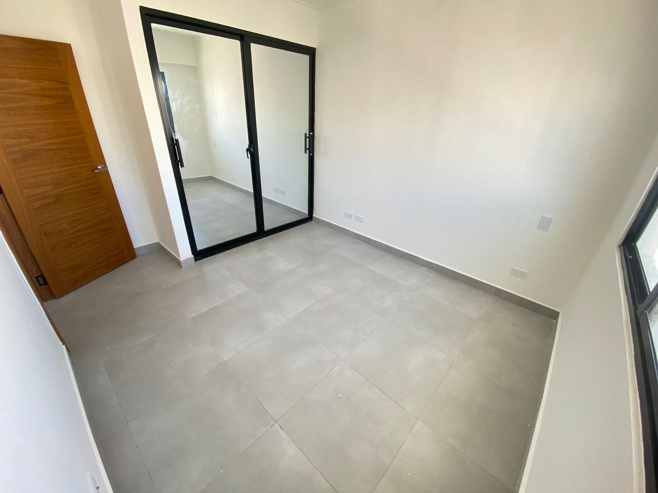 apartamentos - Apartamento  en Venta y Alquiler EVARISTO MORALES 3