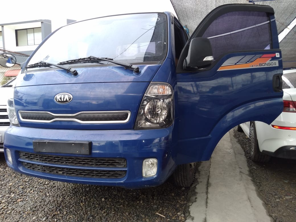 camiones y vehiculos pesados - KIA BONGO 2017 AZUL CAMION
DESDE: RD$ 890,100.00
 6