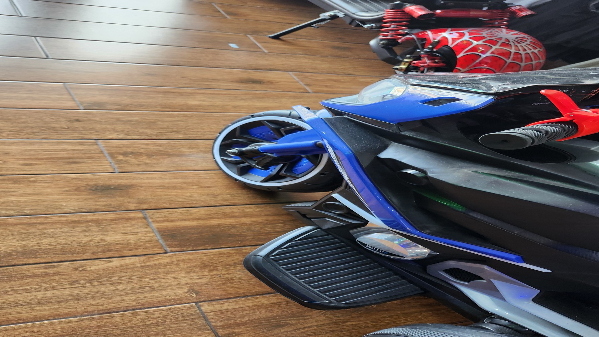 coches y sillas - Motocicleta para niños de batería azul, moto para niños. 2