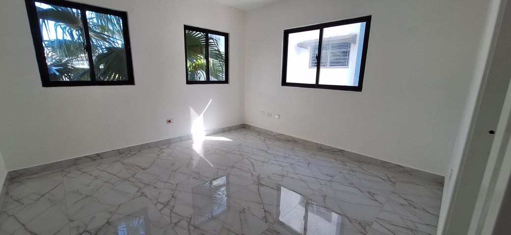 apartamentos - Apartamento en venta San Isidro Santo Domingo #24-422 tres dormitorios, 2 puesto 6