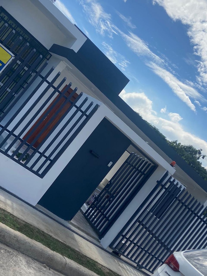 casas - Moderna Casa Recién Construida en Cerro Alto, Santiago 0