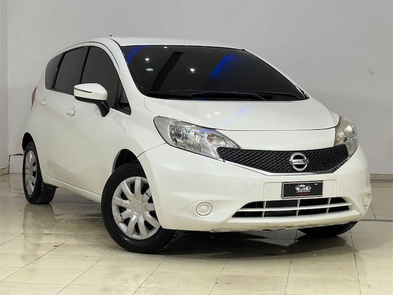 carros - NISSAN NOTE AÑO 2015
 1