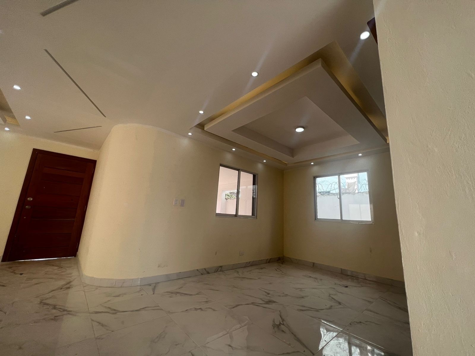 casas - venta de casa en la autopista de san Isidro brisa oriental  7