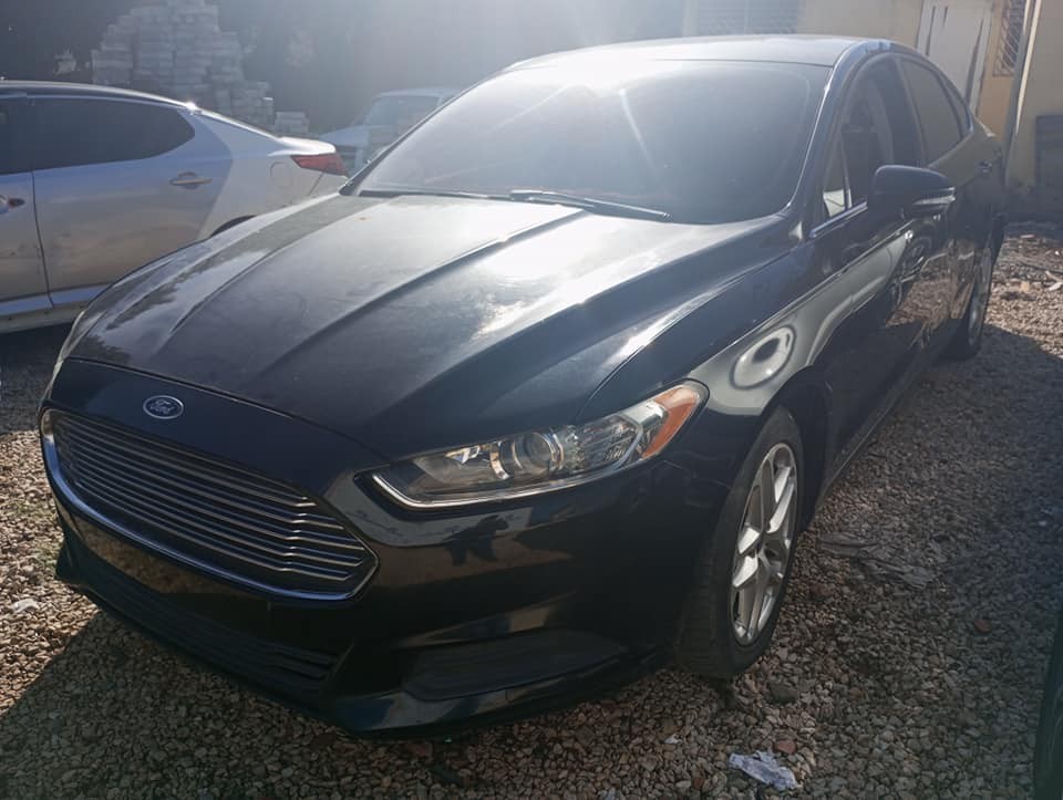 carros - Ford Fusion SE 2014