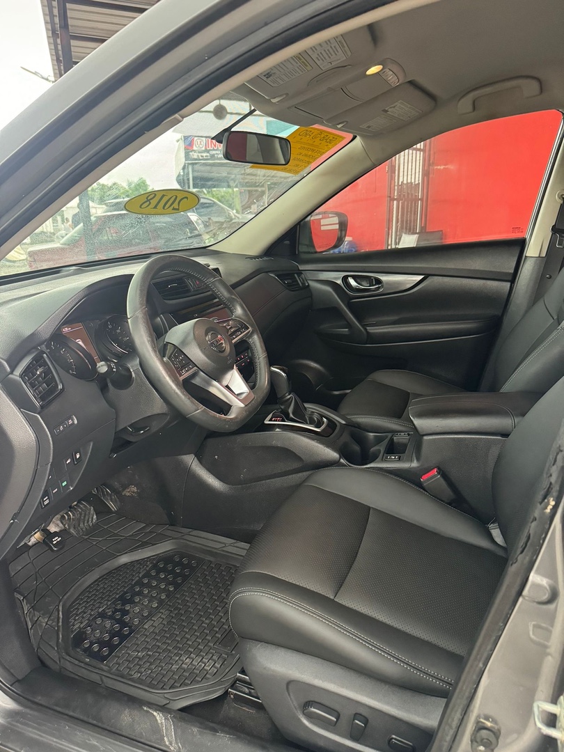jeepetas y camionetas - Nissan Rogue 2018 SV 4x4 - Financiamiento disponible! 5