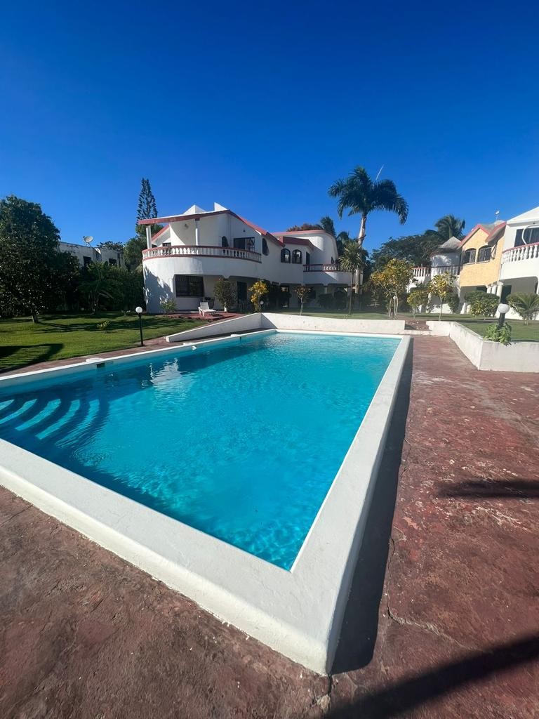 casas vacacionales y villas - Villa en  en Juan Dolio 0