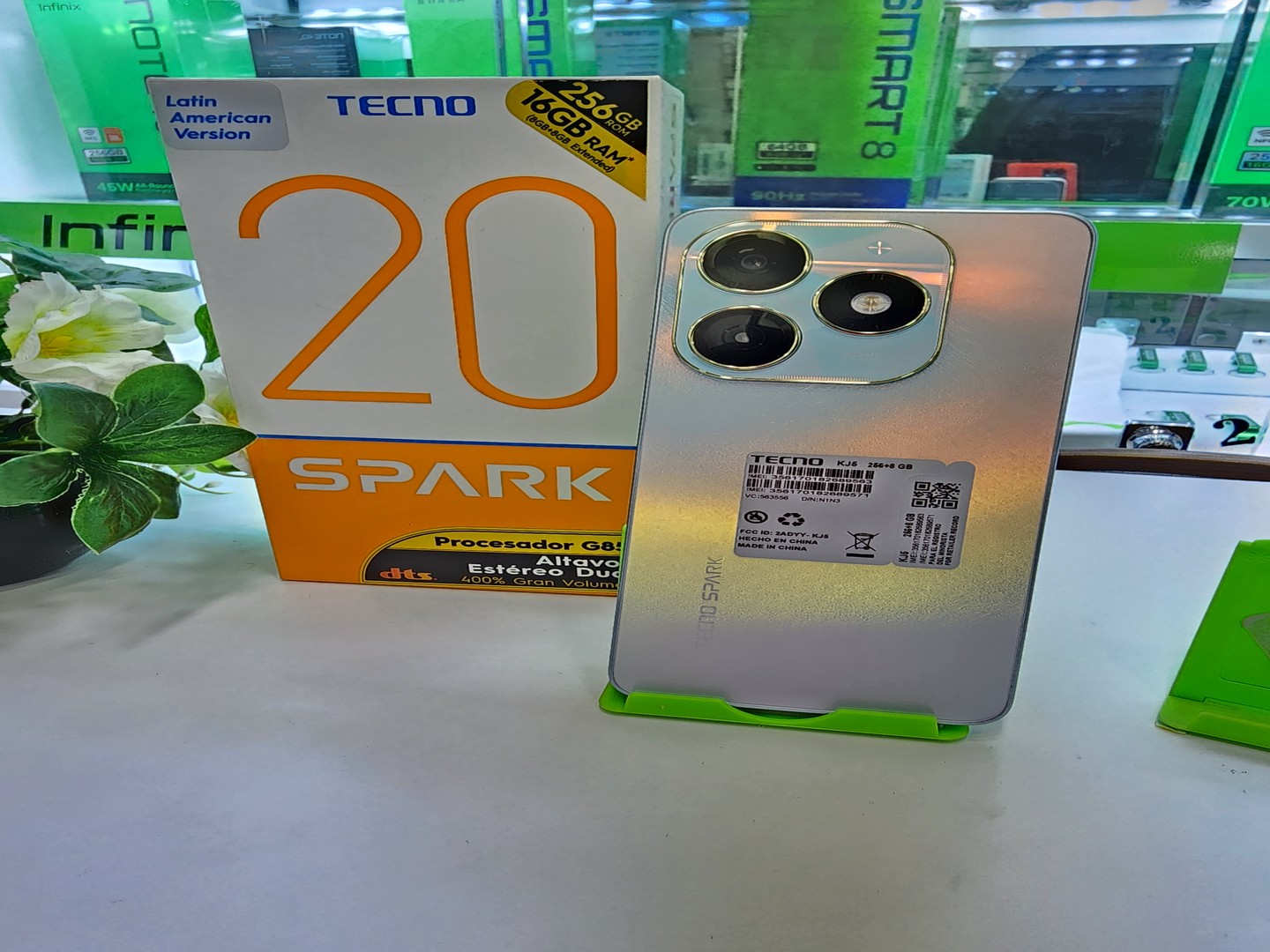 celulares y tabletas - TECNO SPARK 20 256GB 1