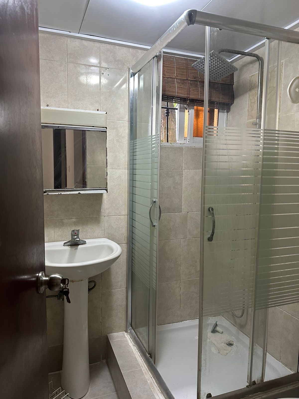 apartamentos - rento Apto piso uno residencial Carmen Renata 3 5